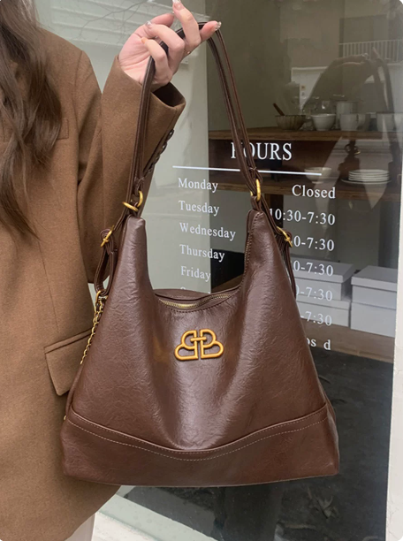 Maillard retro style tote bag women's bag 2026 new trendy retro college backpack niche chain backpack