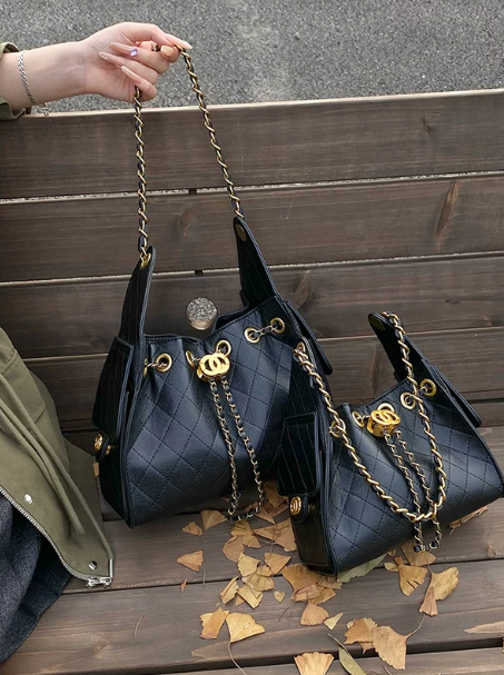 Fashionable and popular Hobo bag, diamond grid chain armpit bag, women's bag, 2026 new simple commuting shoulder crossbody bag