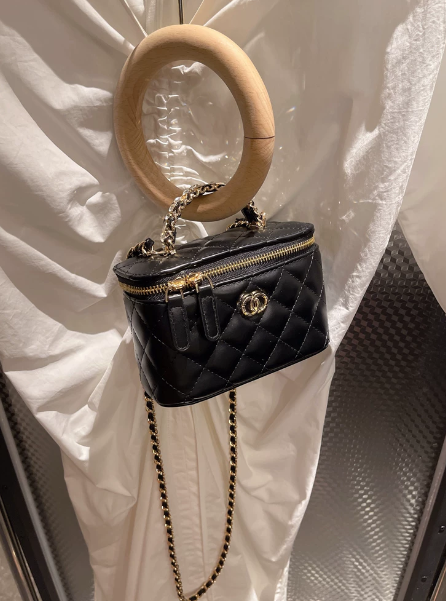 Advanced Lingge Small Fragrant Chain Box Bag, New Fashionable and Versatile Single Shoulder Crossover Phone Bag