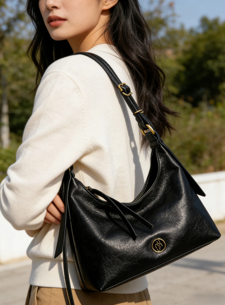 Small niche armpit bag, commuting bag, super popular new style, high-end texture shoulder bag, crossbody bag