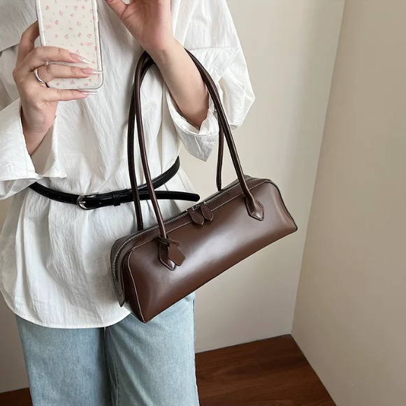 2026 New Women's Underarm Bag Croissant Bag Minimalist High-End Handheld Light Commuter Satchel