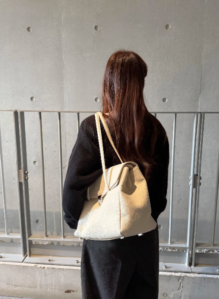 2026 summer new Korean flip bag temperament single shoulder armpit bag commuting ins large capacity versatile tote bag