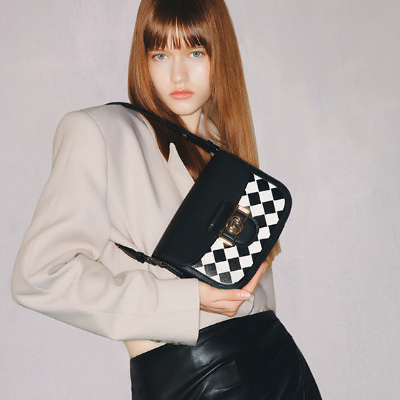 Checkered saddle bag spring and summer new crossbody bag women's retro niche single shoulder saddle bag
