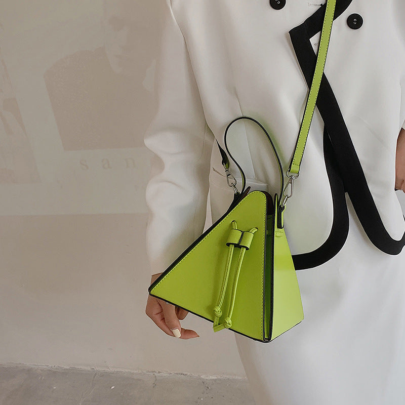 European and American retro hand-held triangle bag new niche design trendy women's bag ins single shoulder crossbody bag