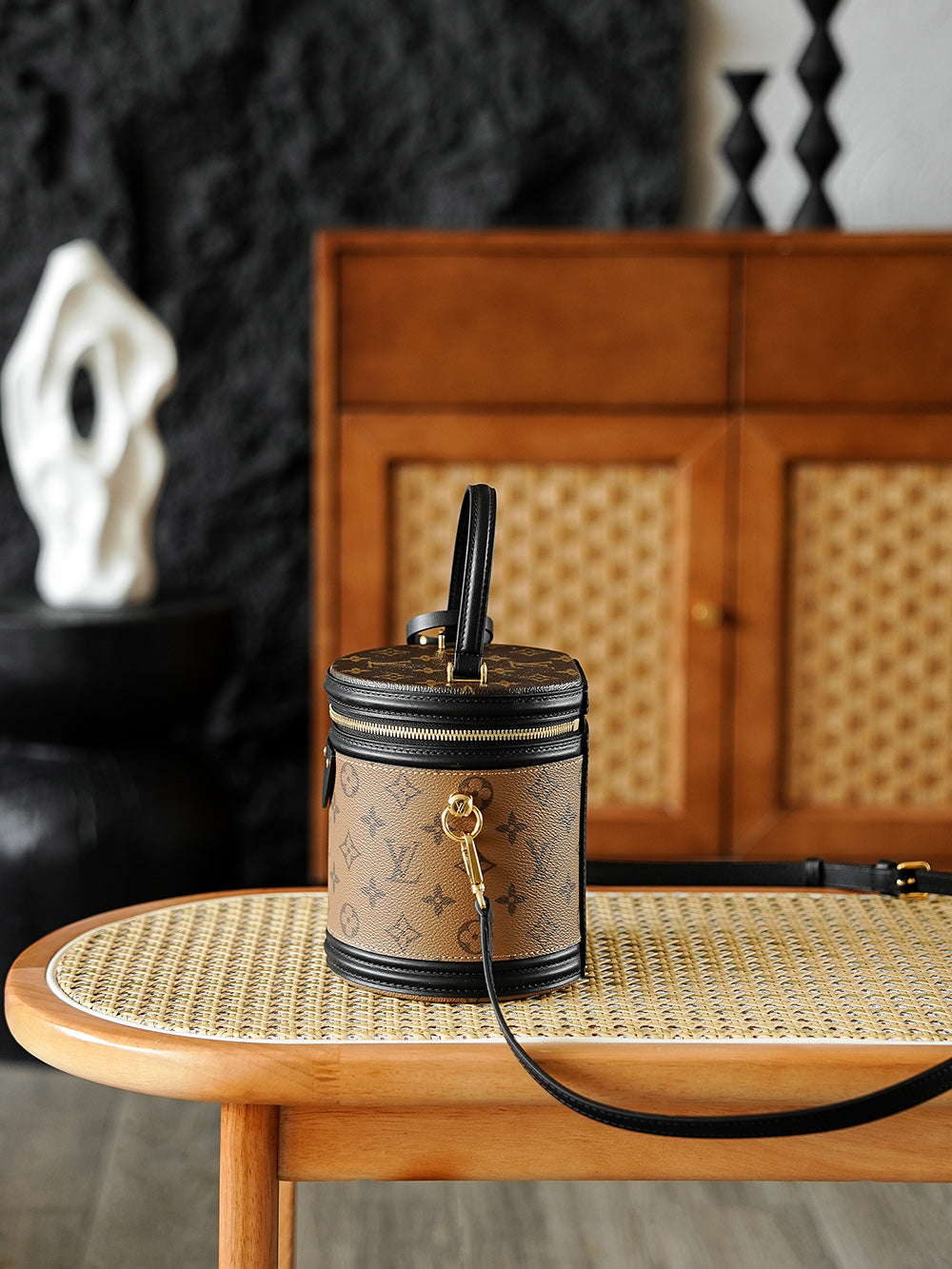 Used LV Wealth Bucket Vintage Bag Used Luxury Bucket Bag Versatile Artifact Fashion Item