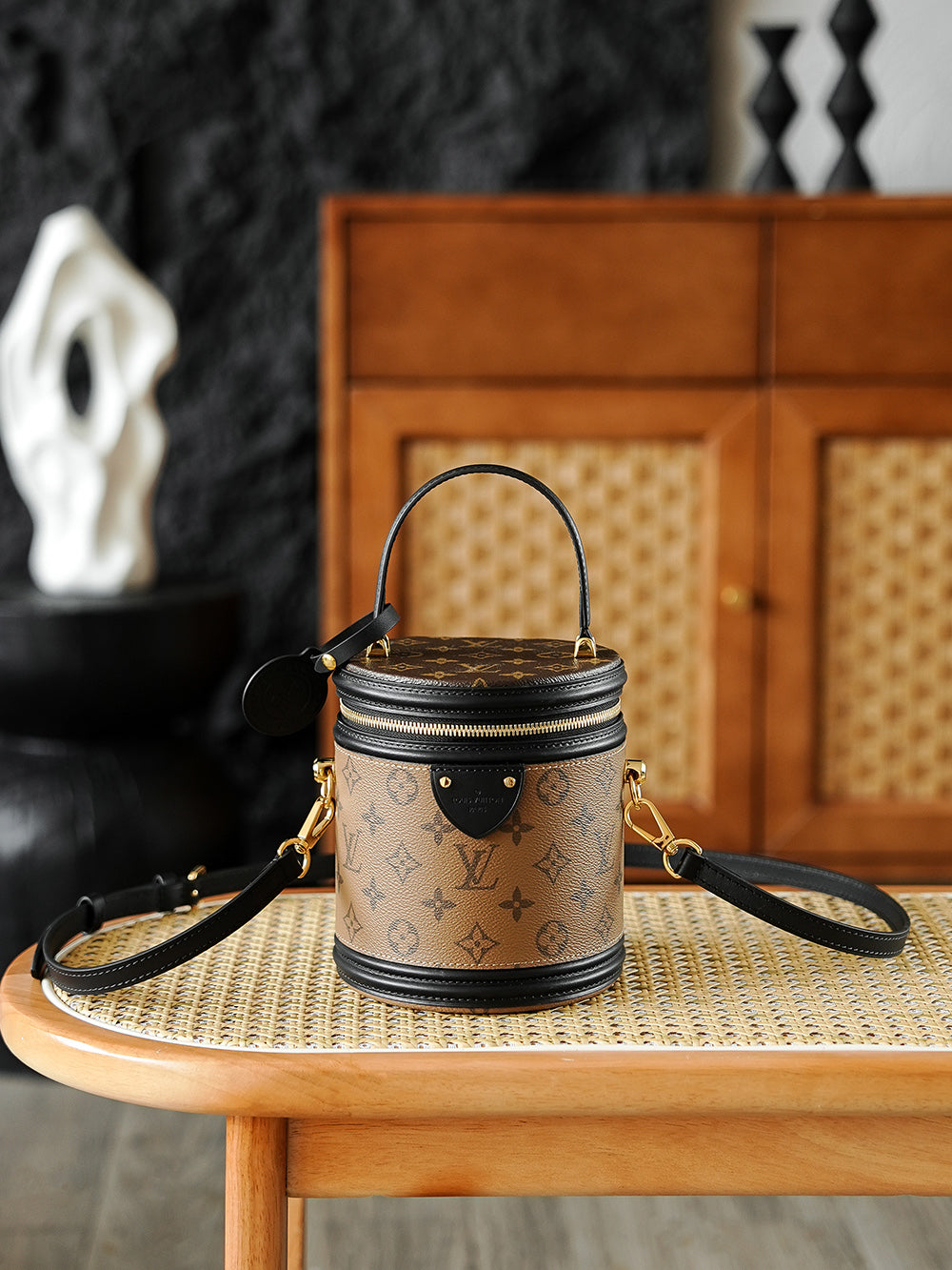 Used LV Wealth Bucket Vintage Bag Used Luxury Bucket Bag Versatile Artifact Fashion Item