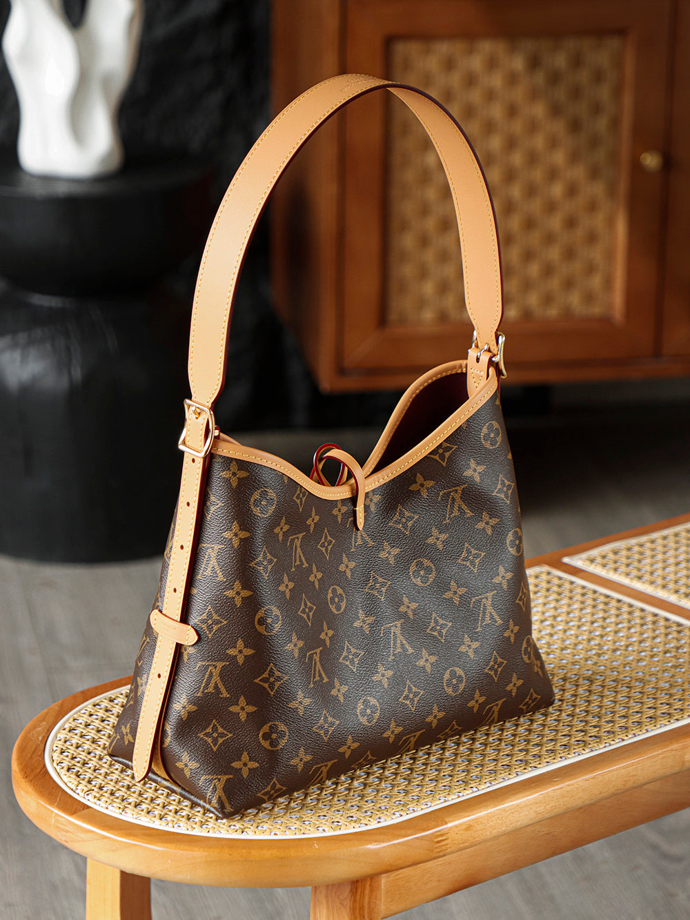 Louis Vuitton Carryall vintage tote bag, second-hand luxury commuting style, fashionable and versatile